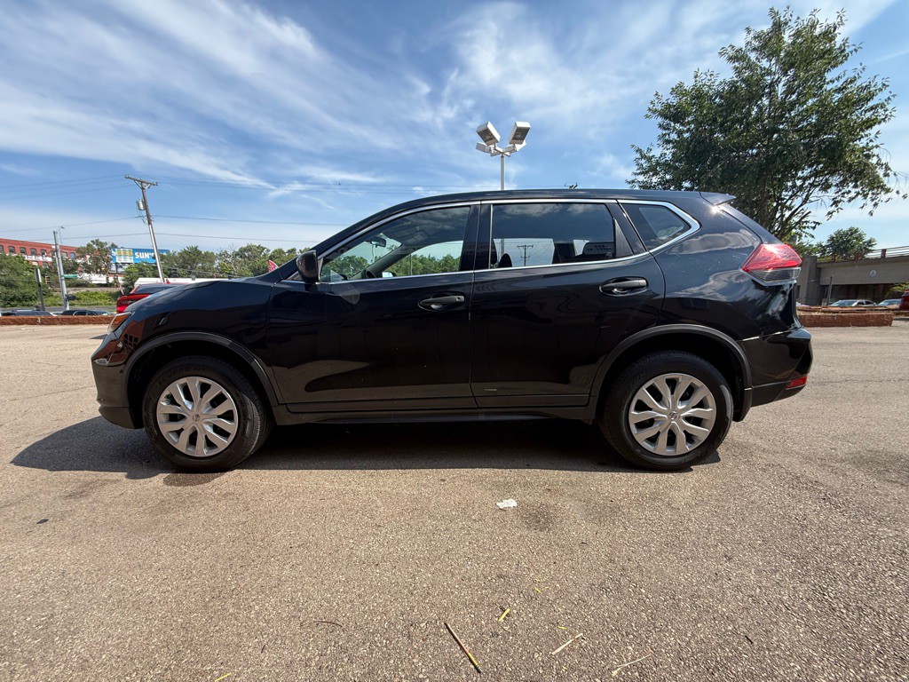 2018 Nissan Rogue Image 4