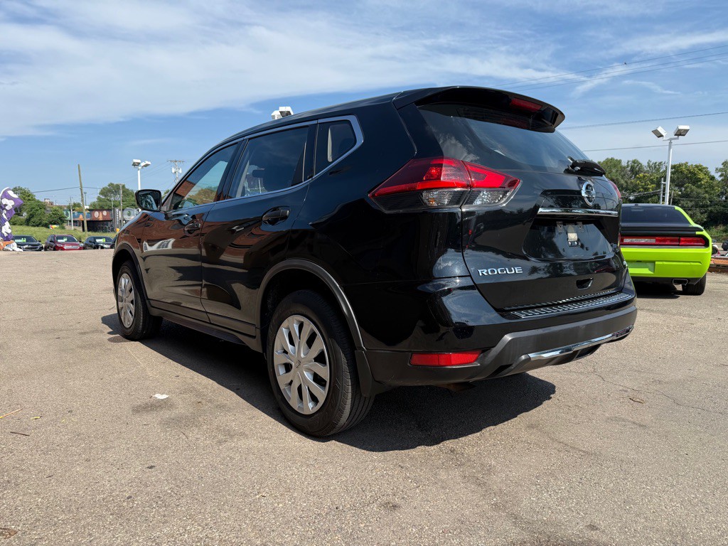 2018 Nissan Rogue Image 5