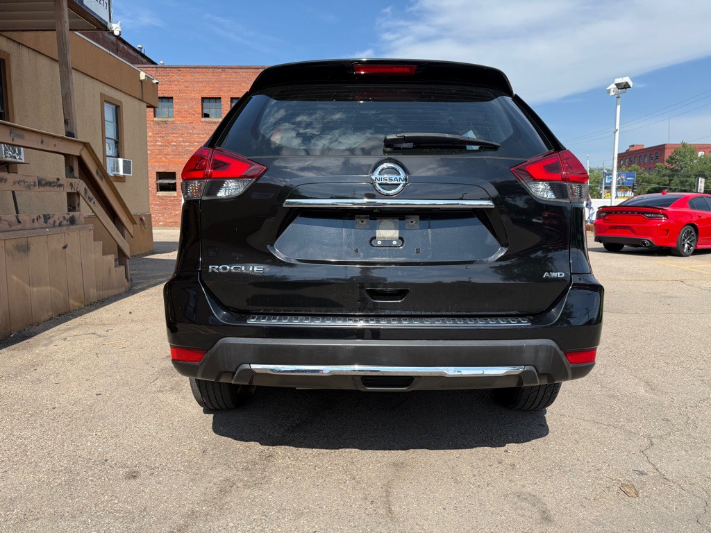 2018 Nissan Rogue Image 6