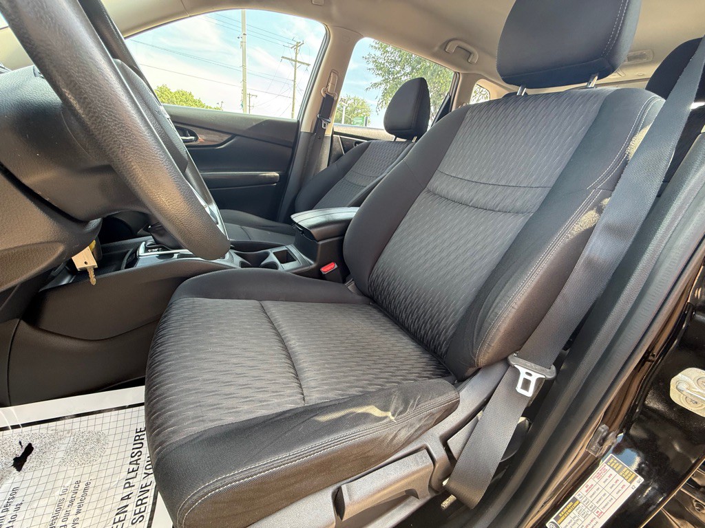 2018 Nissan Rogue Image 9
