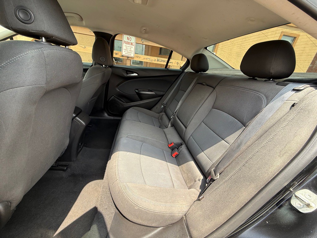 2018 Chevrolet Cruze Image 10