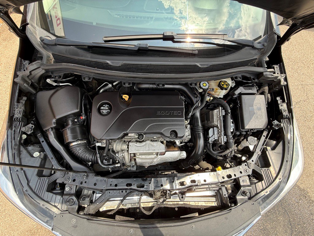2018 Chevrolet Cruze Image 15