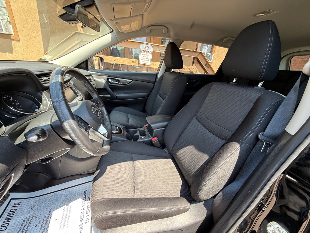 2019 Nissan Rogue Image 9