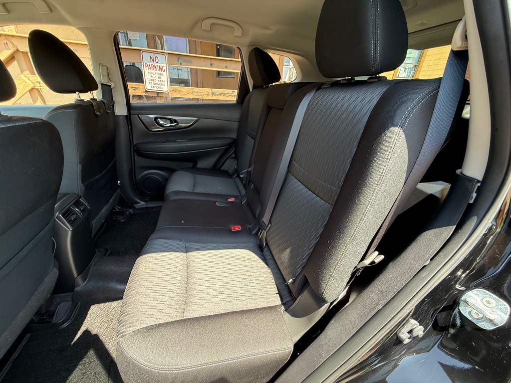 2019 Nissan Rogue Image 10