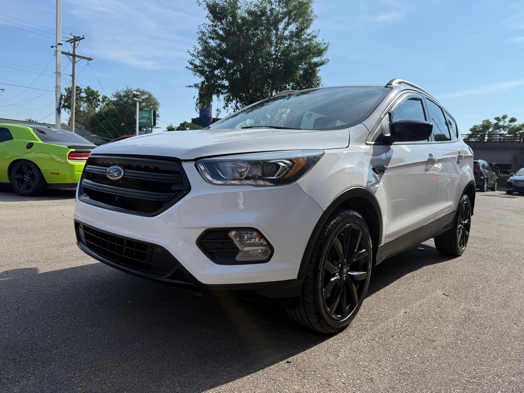 2018 Ford Escape Image 3