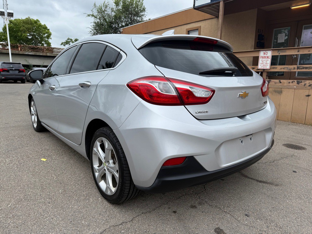 2018 Chevrolet Cruze Image 7