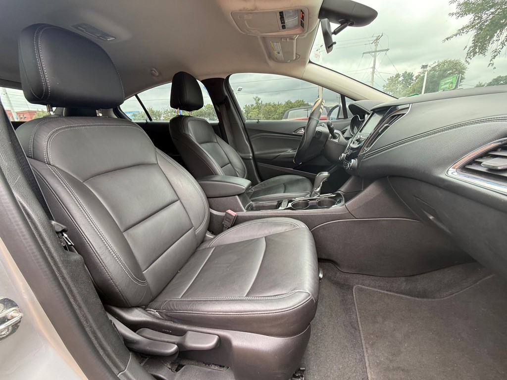2018 Chevrolet Cruze Image 11