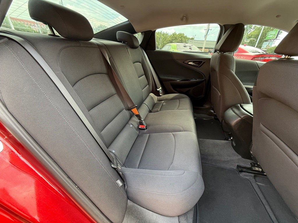 2021 Chevrolet Malibu Image 12