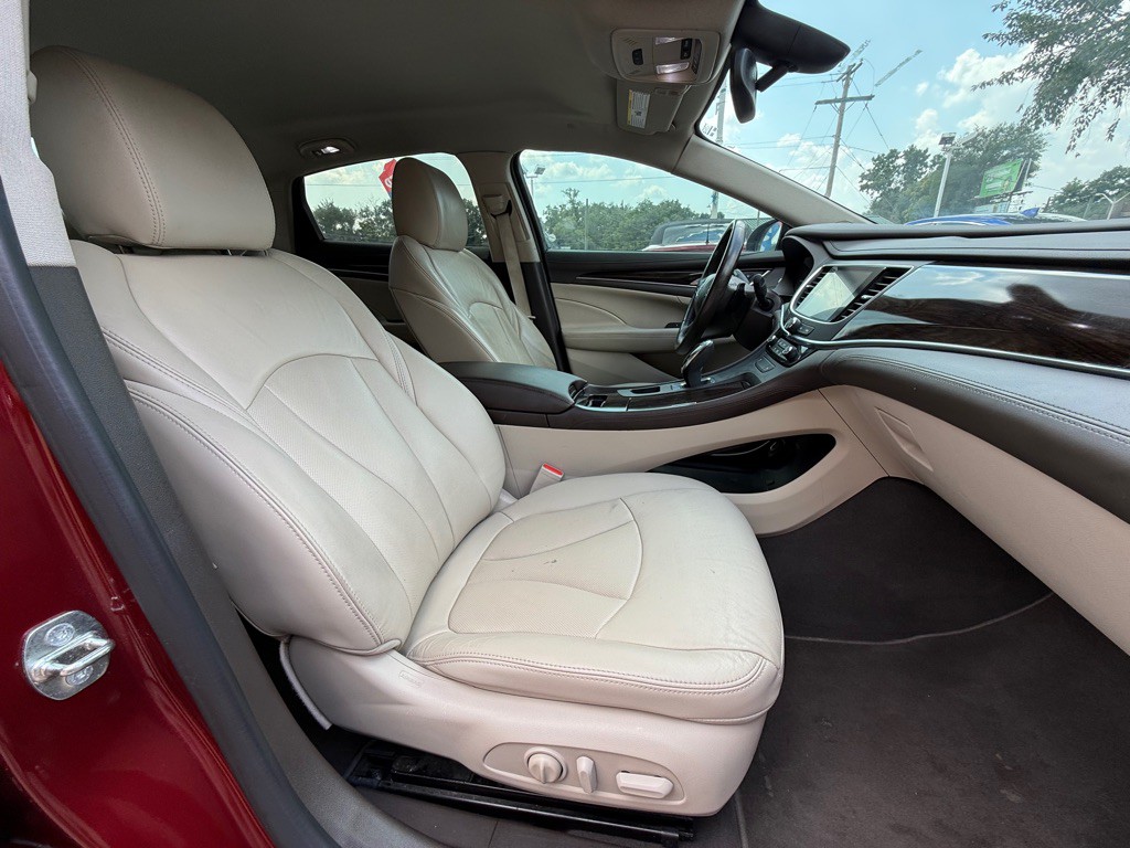 2017 Buick Lacrosse Image 11