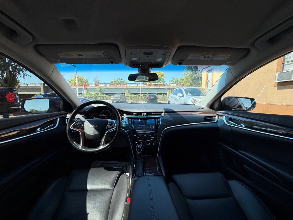 2017 Cadillac XTS Image 13