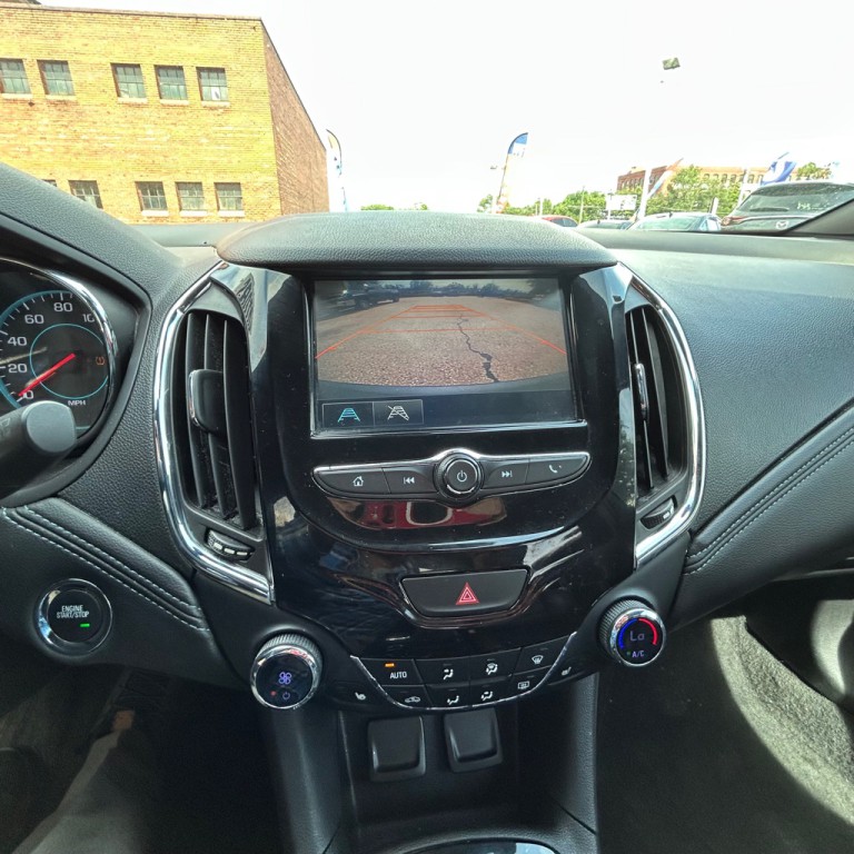 2017 Chevrolet Cruze Image 16
