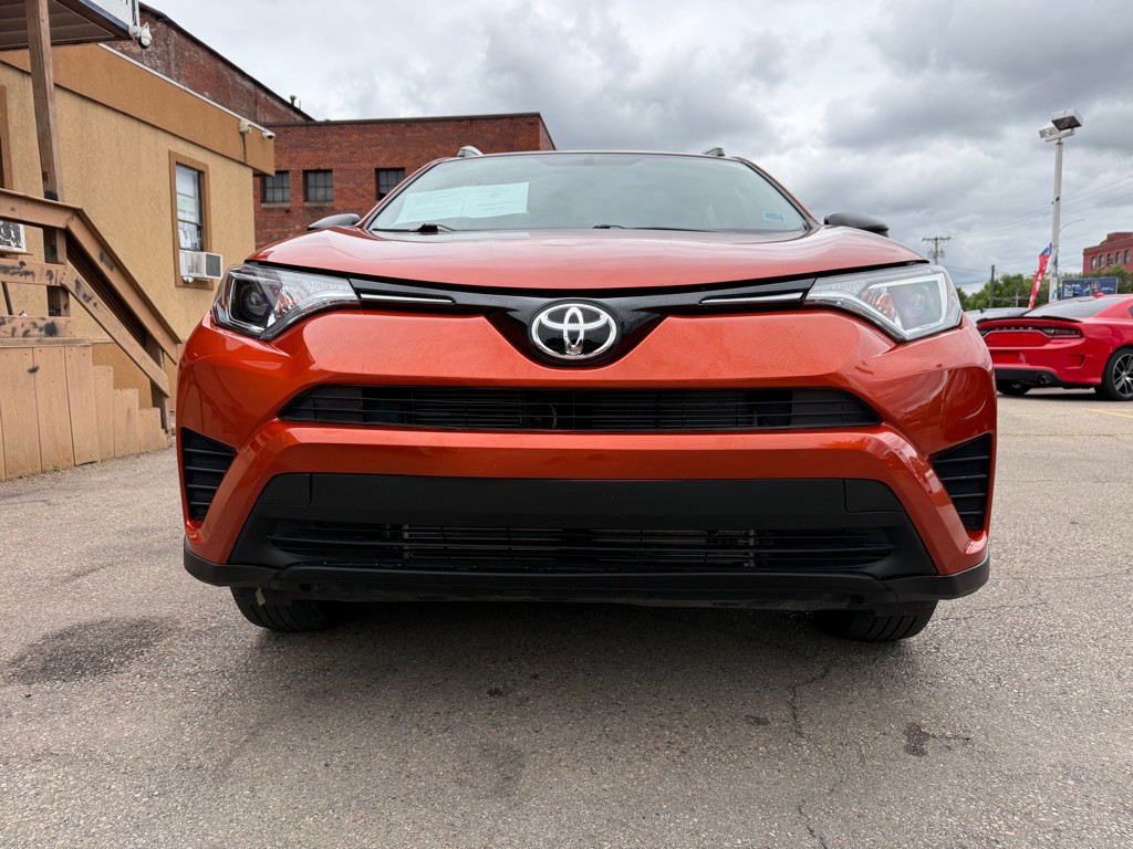 2016 Toyota Rav4 Image 2