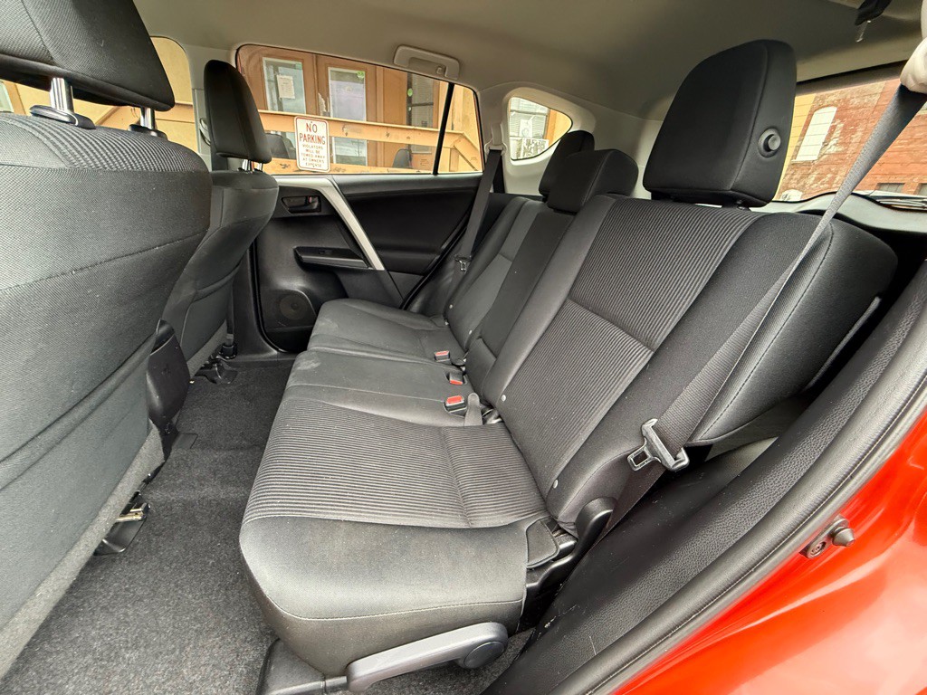 2016 Toyota Rav4 Image 10