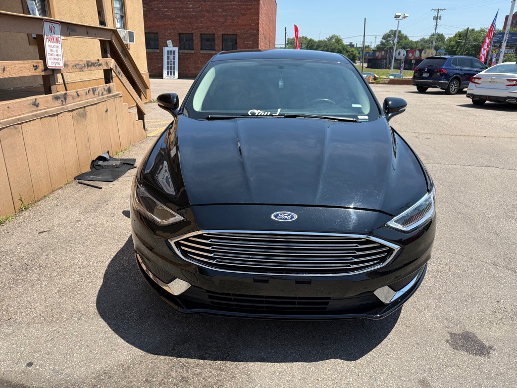 2018 Ford Fusion Image 2