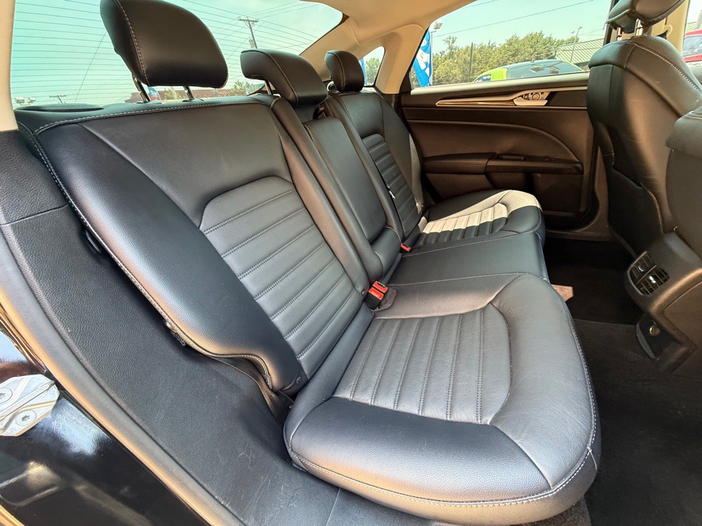 2018 Ford Fusion Image 12