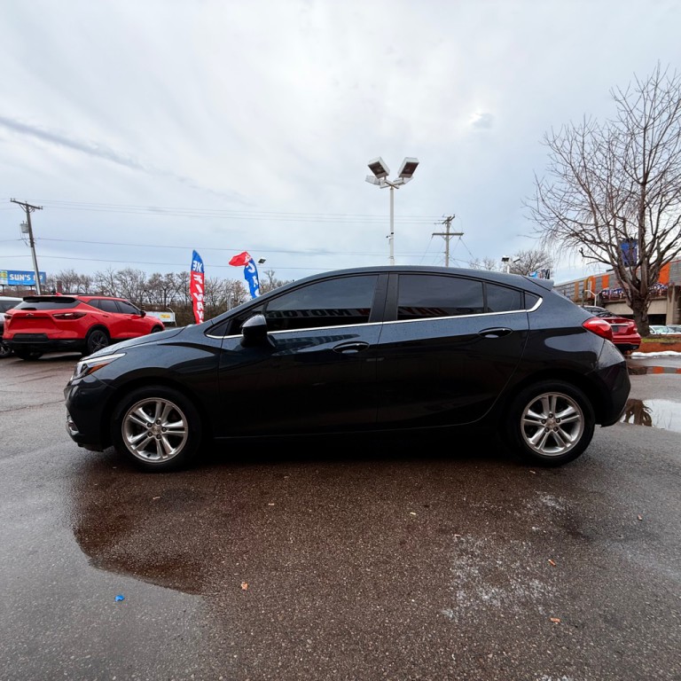 2018 Chevrolet Cruze Image 4