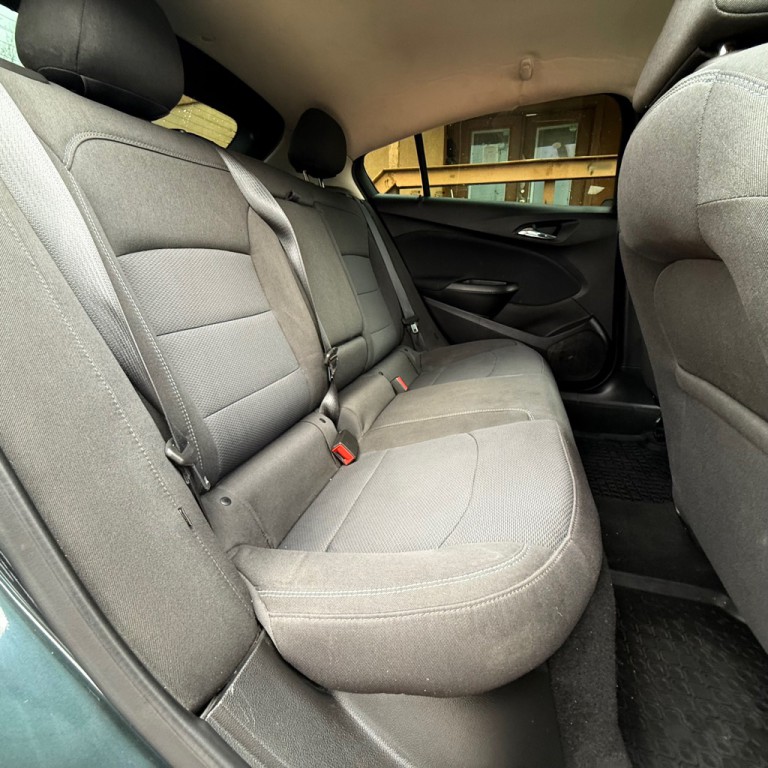 2018 Chevrolet Cruze Image 12