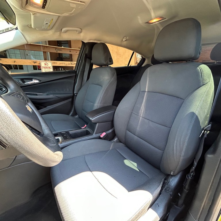 2018 Chevrolet Cruze Image 9