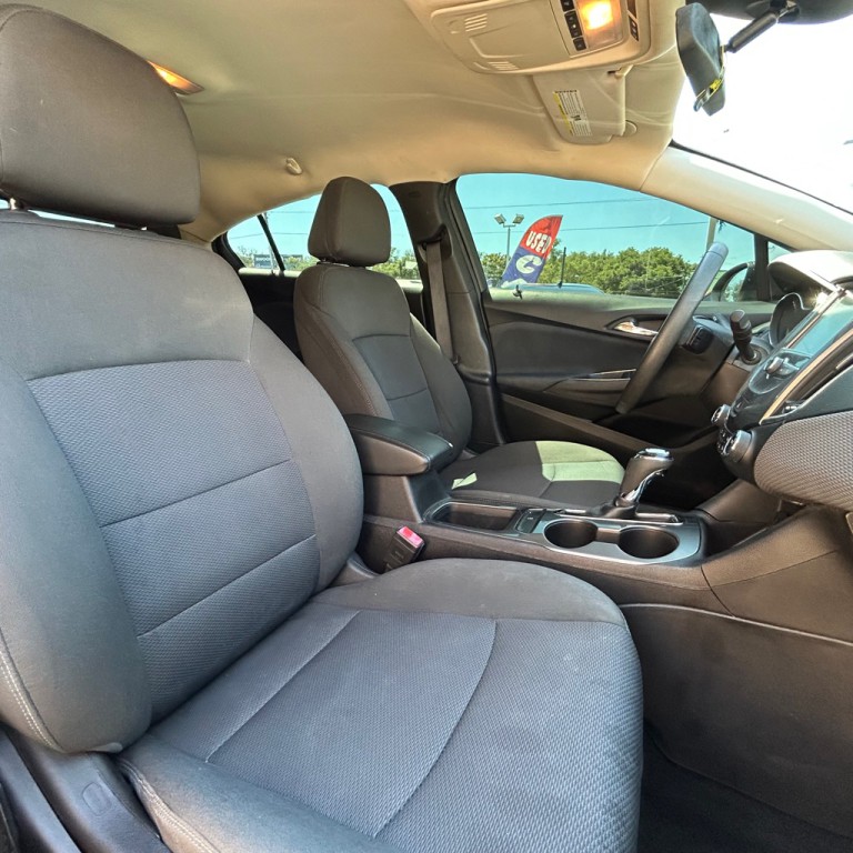 2018 Chevrolet Cruze Image 11