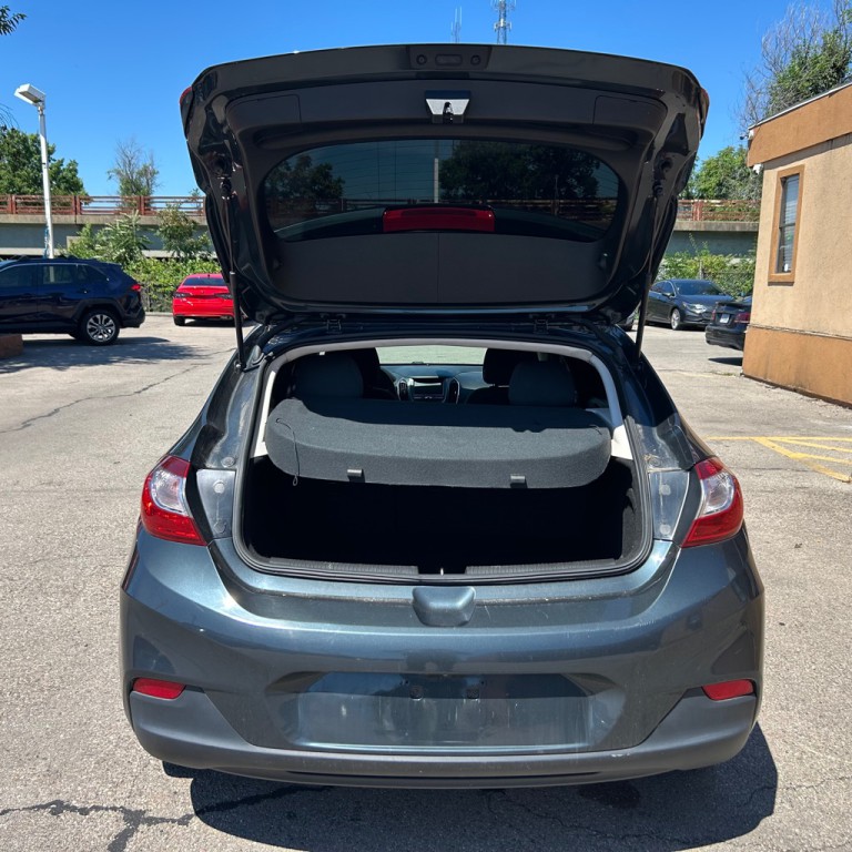 2018 Chevrolet Cruze Image 14