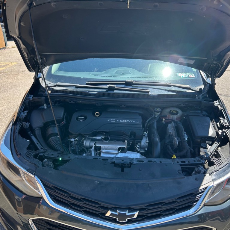 2018 Chevrolet Cruze Image 17