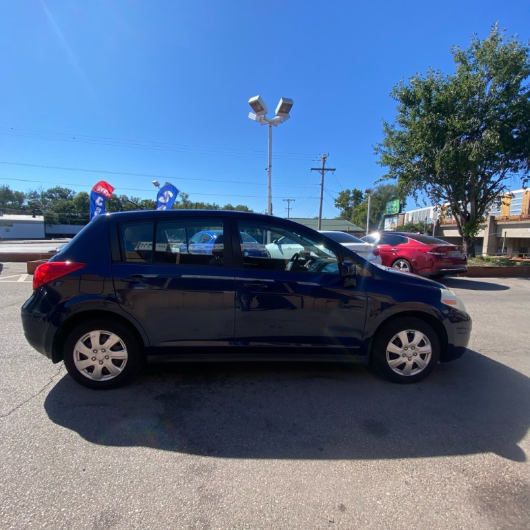 2008 Nissan Versa Image 4