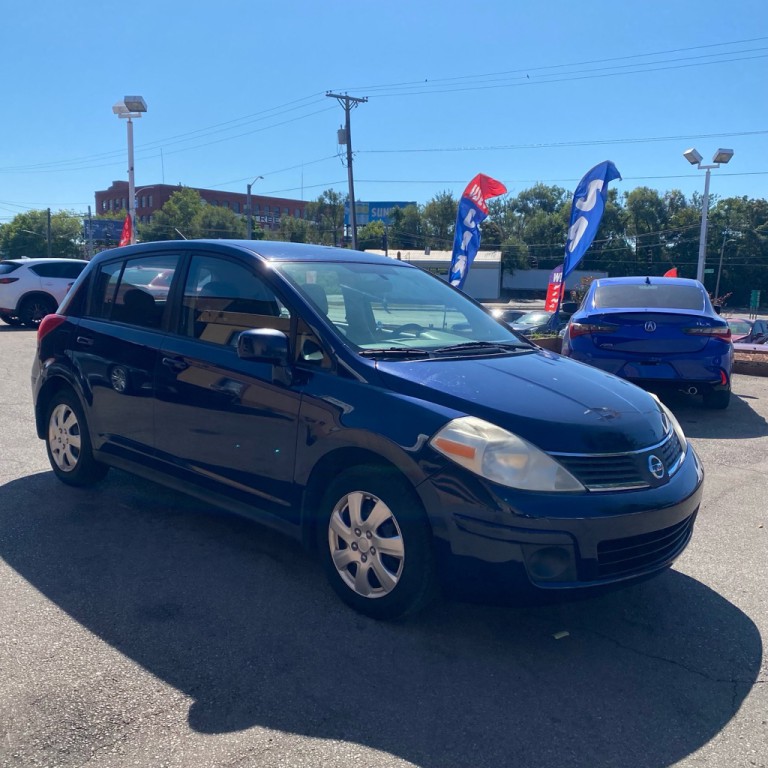 2008 Nissan Versa Image 5