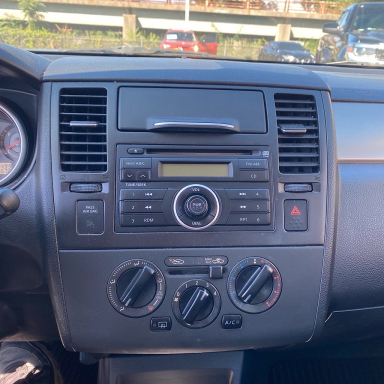 2008 Nissan Versa Image 19