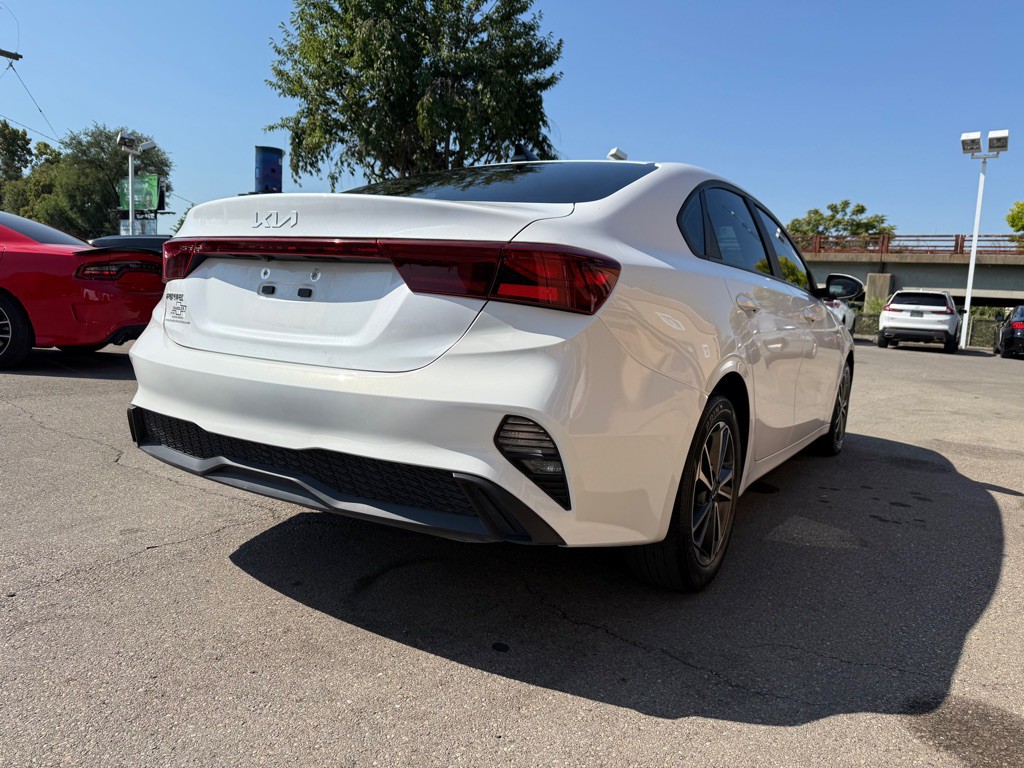 2022 Kia Forte Image 5