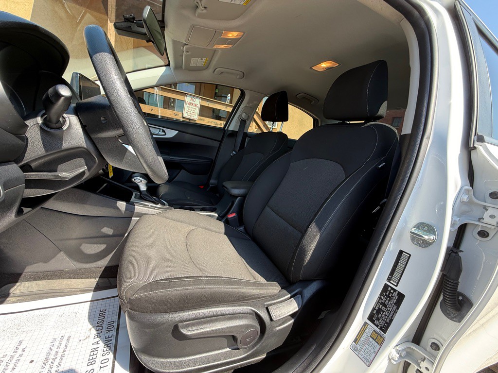 2022 Kia Forte Image 9