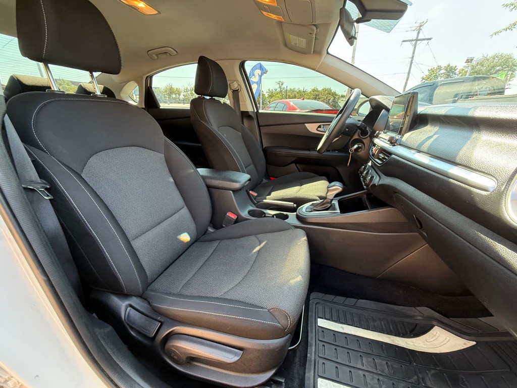2022 Kia Forte Image 11