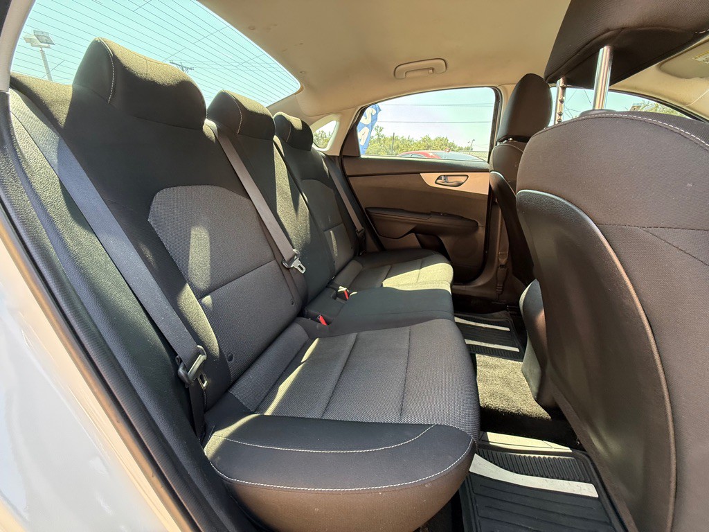 2022 Kia Forte Image 12