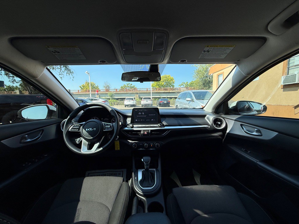 2022 Kia Forte Image 13