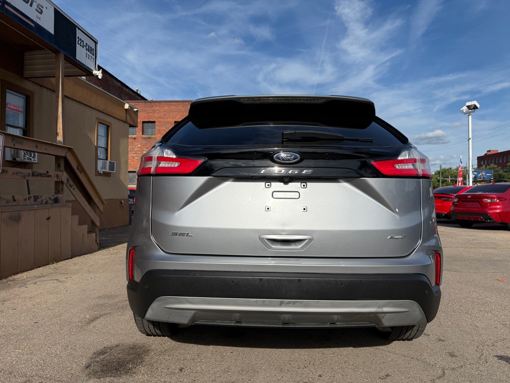 2021 Ford Edge Image 6