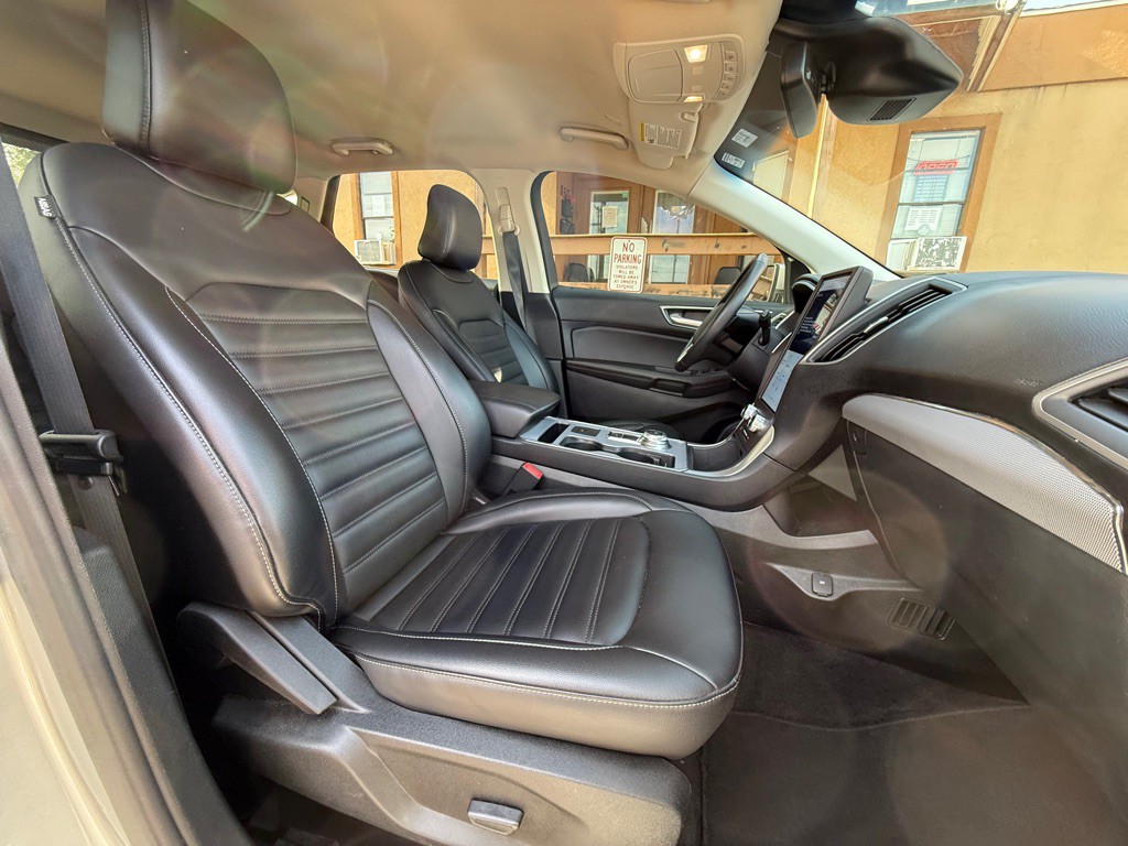 2021 Ford Edge Image 11
