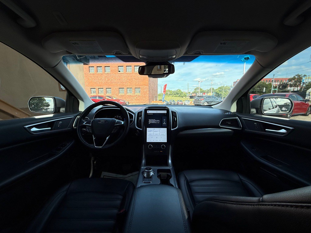 2021 Ford Edge Image 13