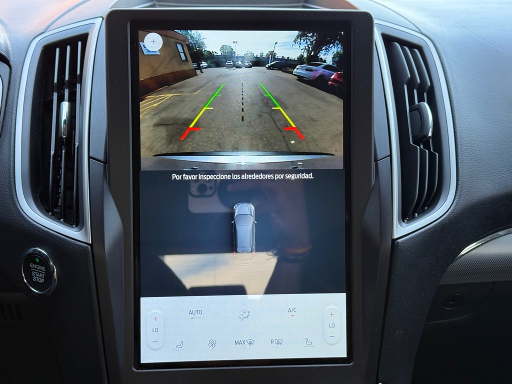 2021 Ford Edge Image 16