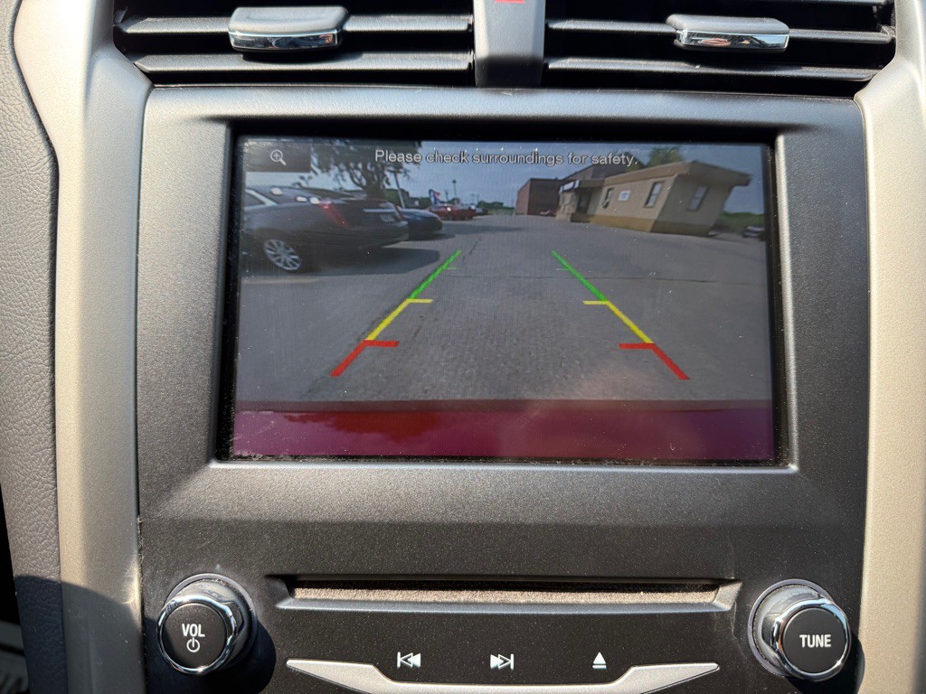 2015 Ford Fusion Image 16