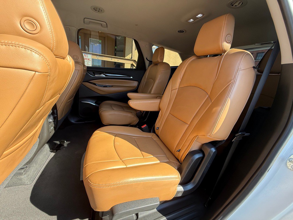 2018 Buick Enclave Image 10