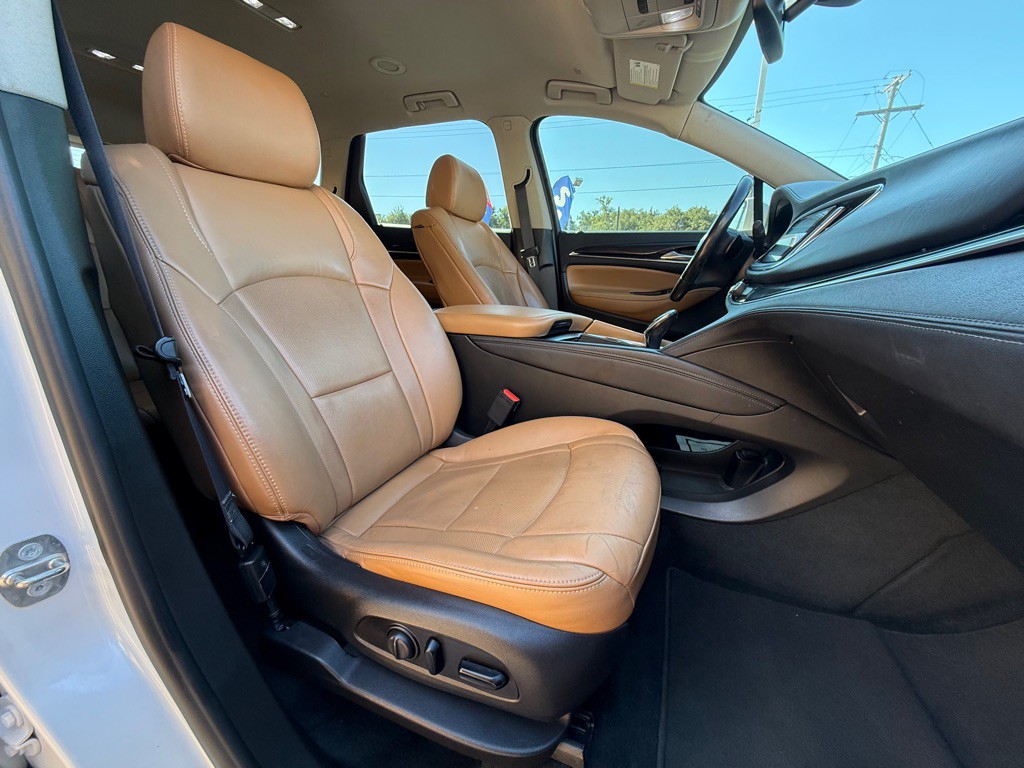 2018 Buick Enclave Image 11