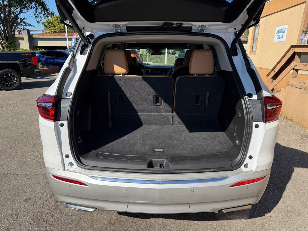2018 Buick Enclave Image 15