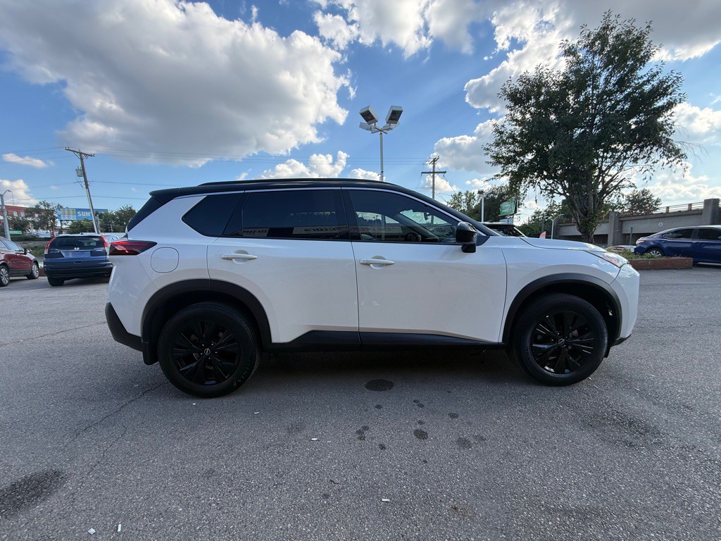 2023 Nissan Rogue Image 4
