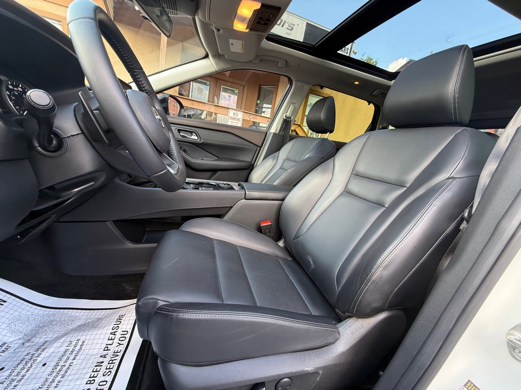 2023 Nissan Rogue Image 9