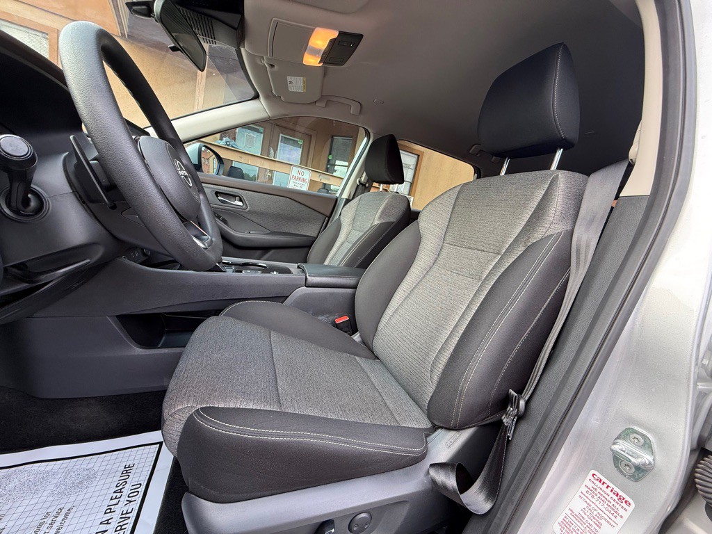 2022 Nissan Rogue Image 9