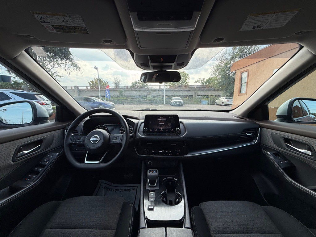 2022 Nissan Rogue Image 13