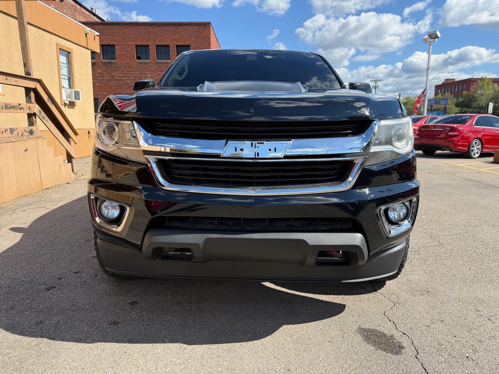 2021 Chevrolet Colorado Image 2