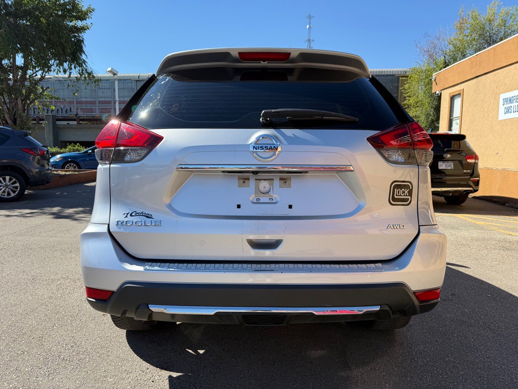 2017 Nissan Rogue Image 6