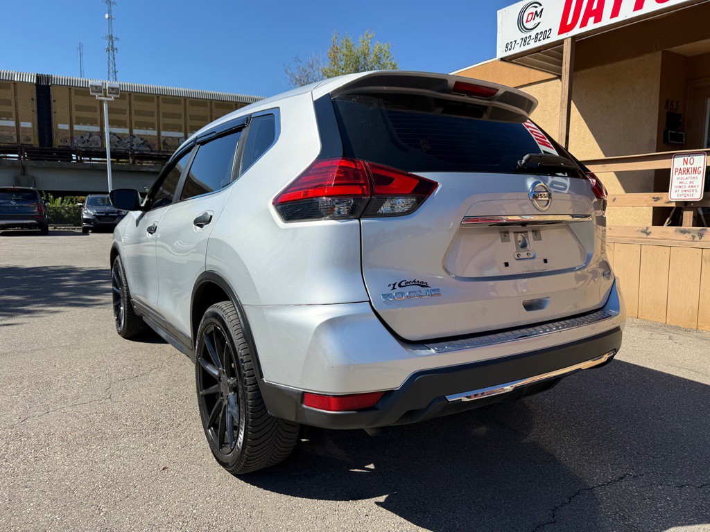 2017 Nissan Rogue Image 7