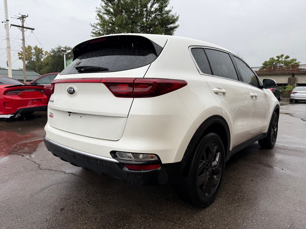 2022 Kia Sportage Image 5