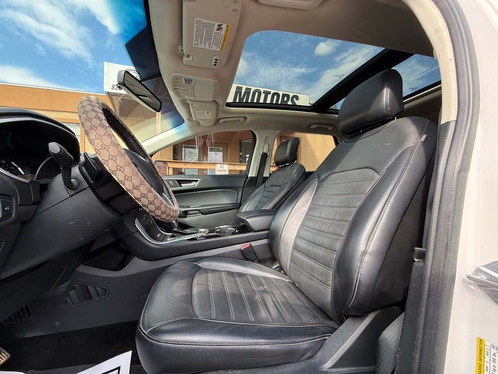 2018 Ford Edge Image 9